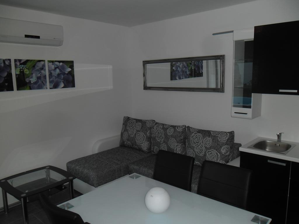 בטינה Rooms & Apartments Marinero חדר תמונה