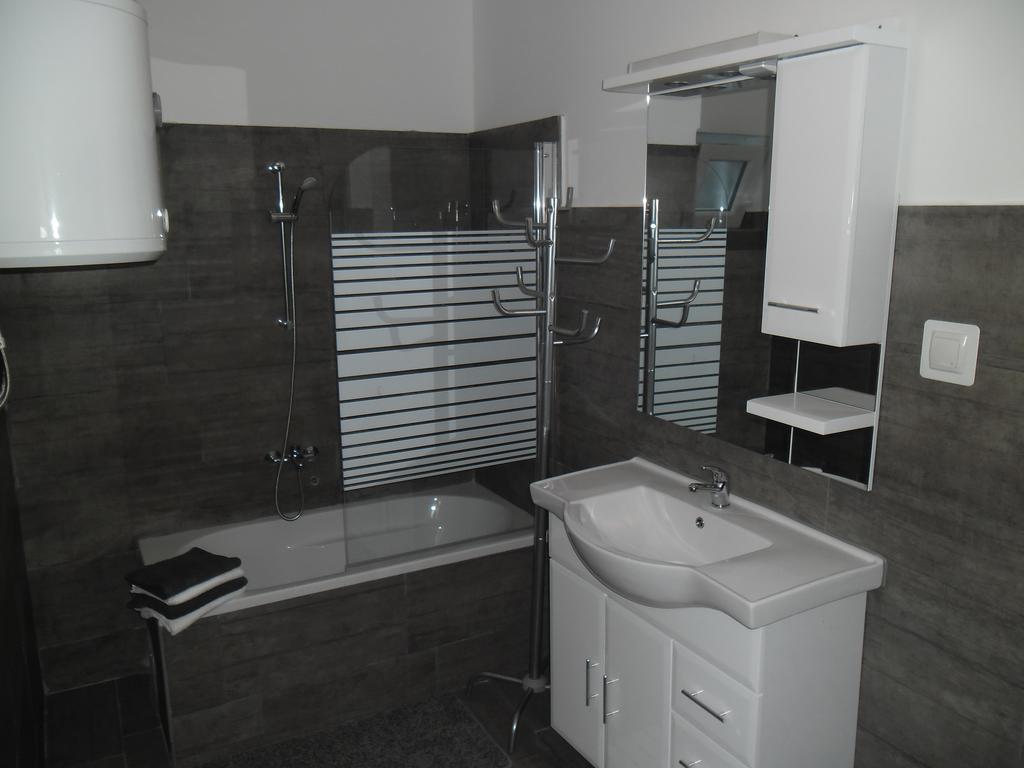 בטינה Rooms & Apartments Marinero חדר תמונה