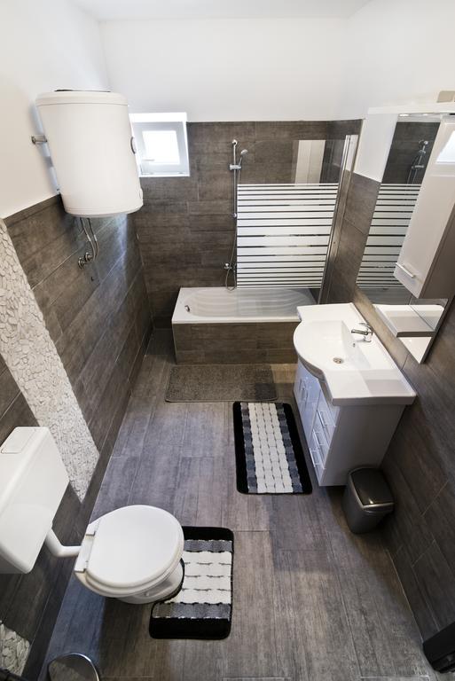 בטינה Rooms & Apartments Marinero מראה חיצוני תמונה