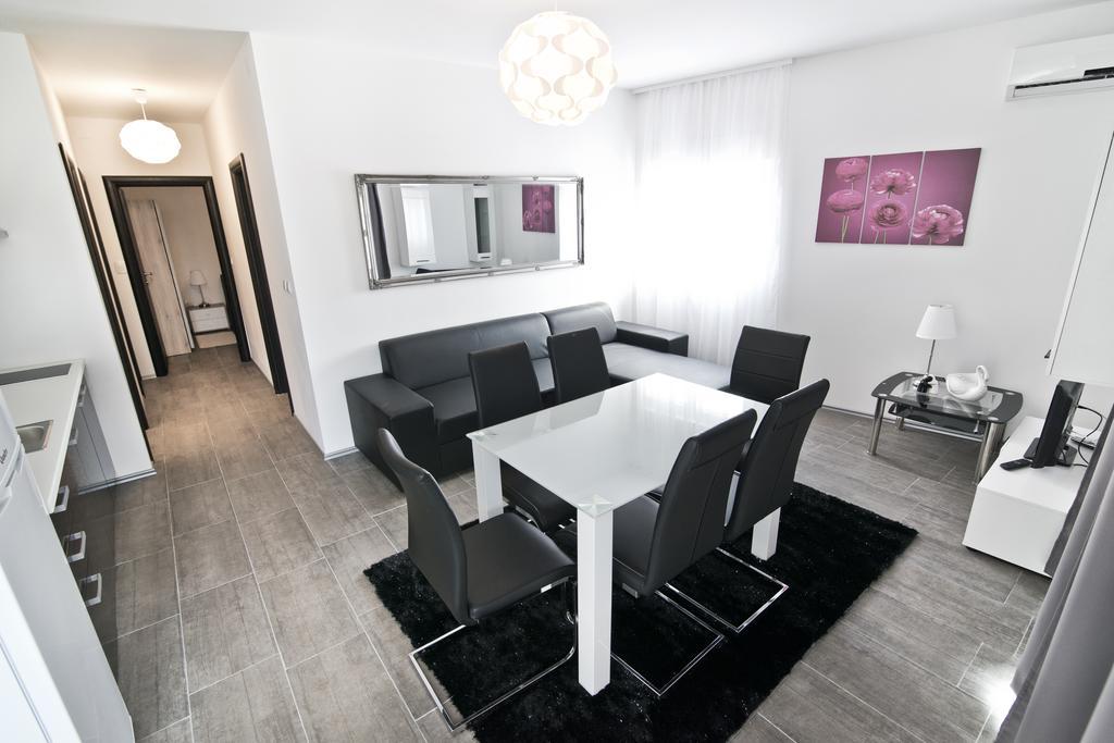 בטינה Rooms & Apartments Marinero מראה חיצוני תמונה