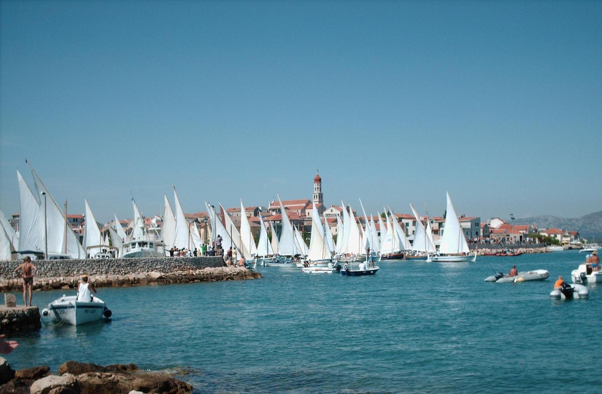 בטינה Rooms & Apartments Marinero מראה חיצוני תמונה