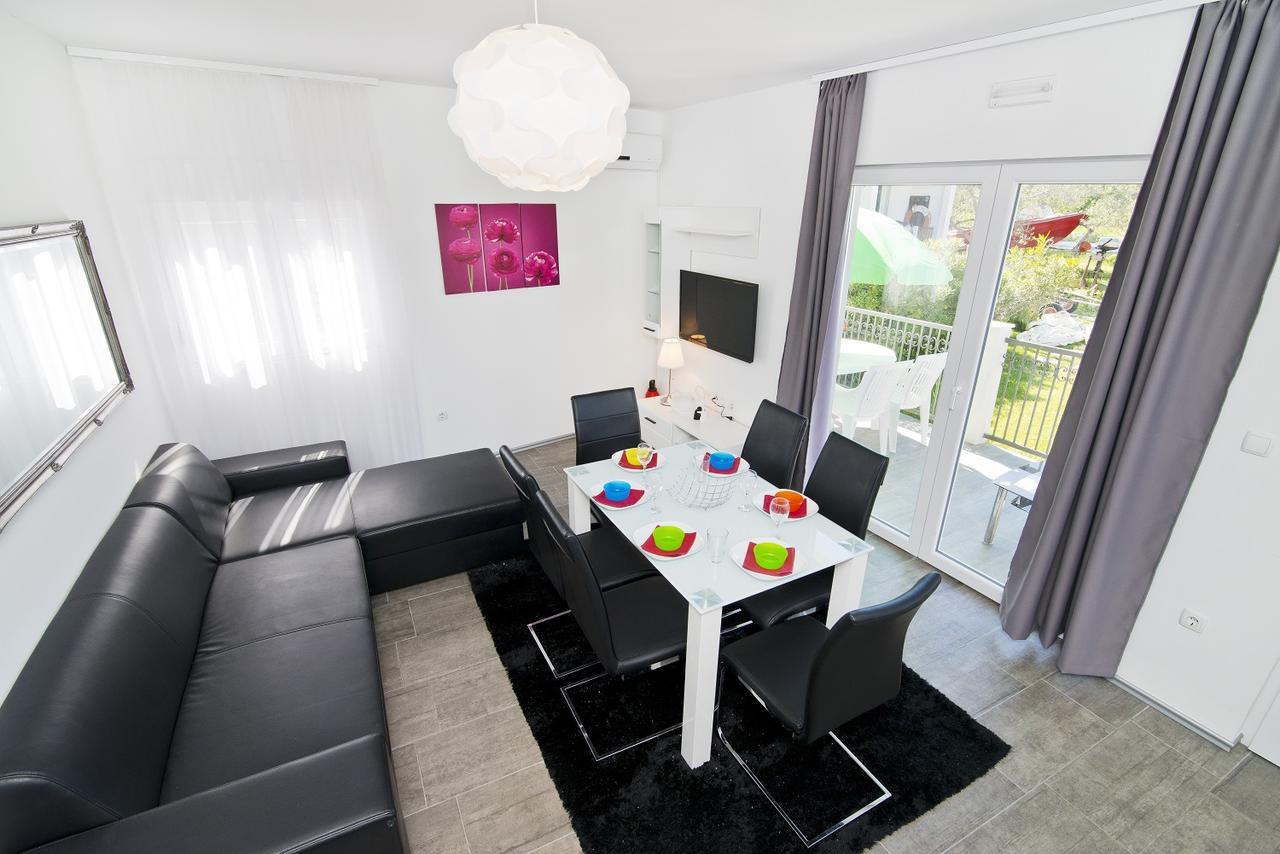 בטינה Rooms & Apartments Marinero מראה חיצוני תמונה